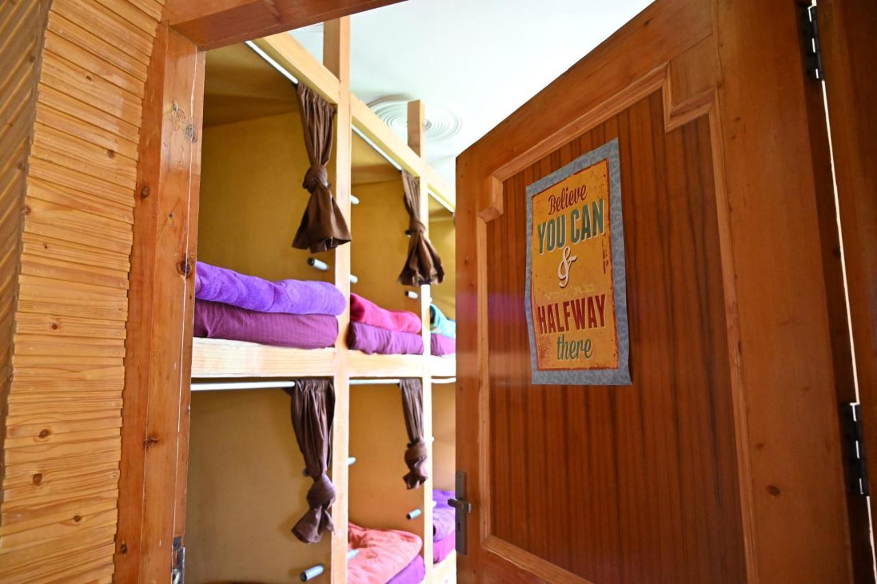 Indian Backpackers Hostel Manāli Exterior foto