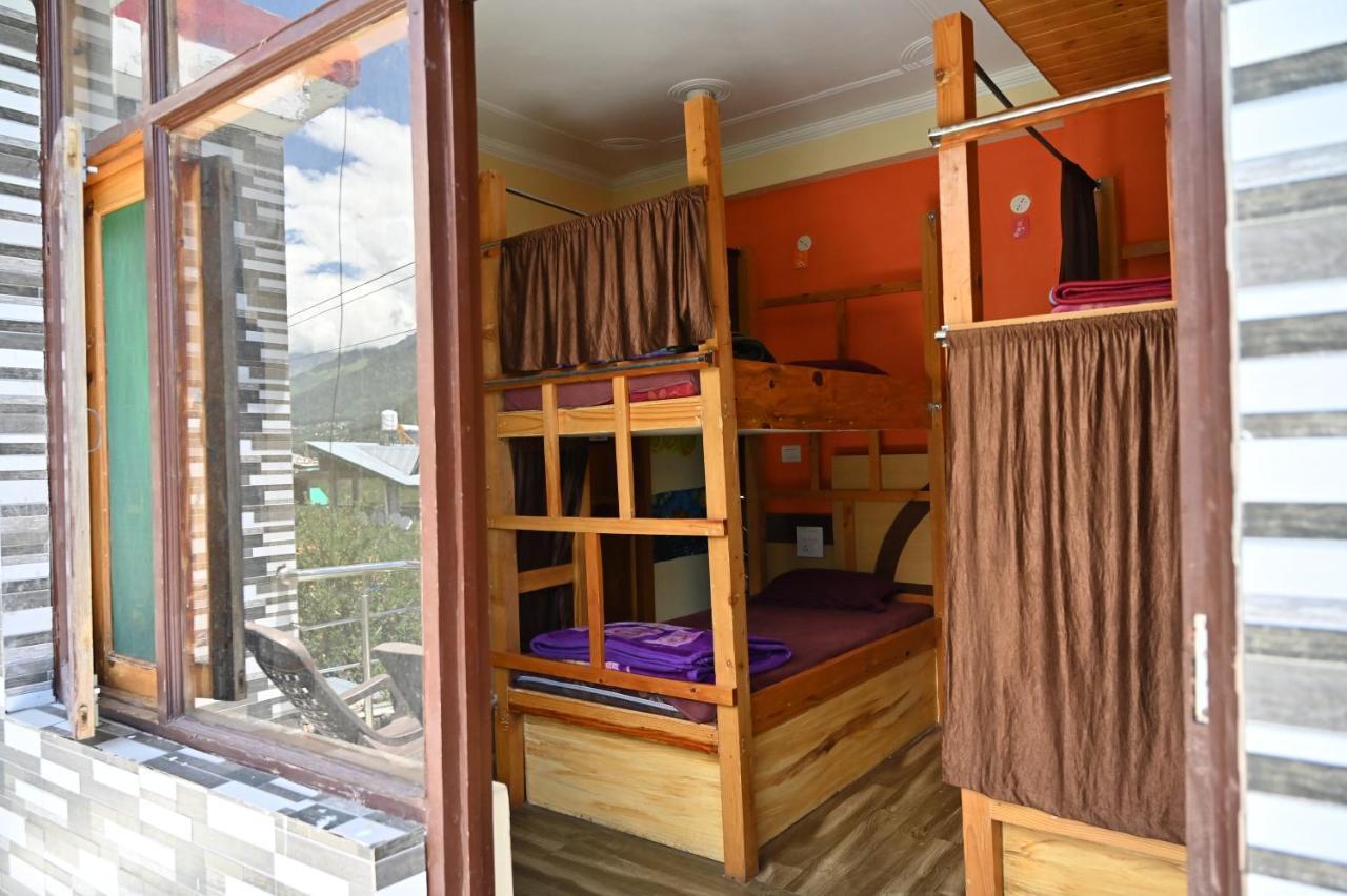 Indian Backpackers Hostel Manāli Exterior foto