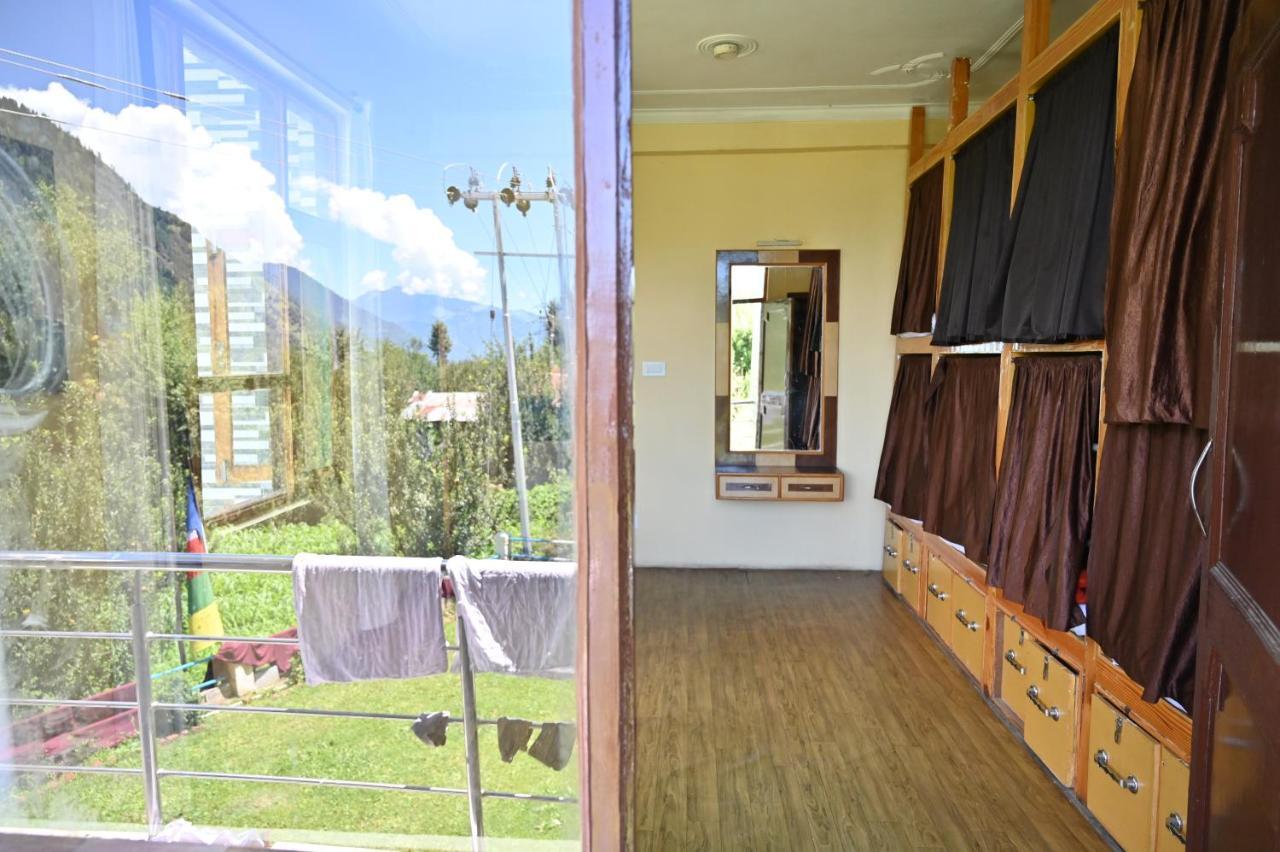 Indian Backpackers Hostel Manāli Exterior foto