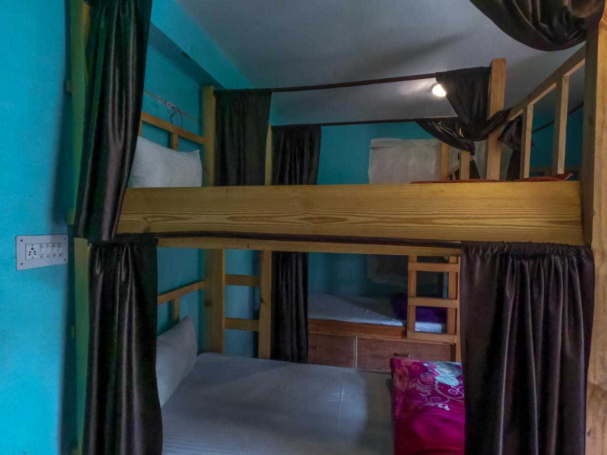 Indian Backpackers Hostel Manāli Exterior foto