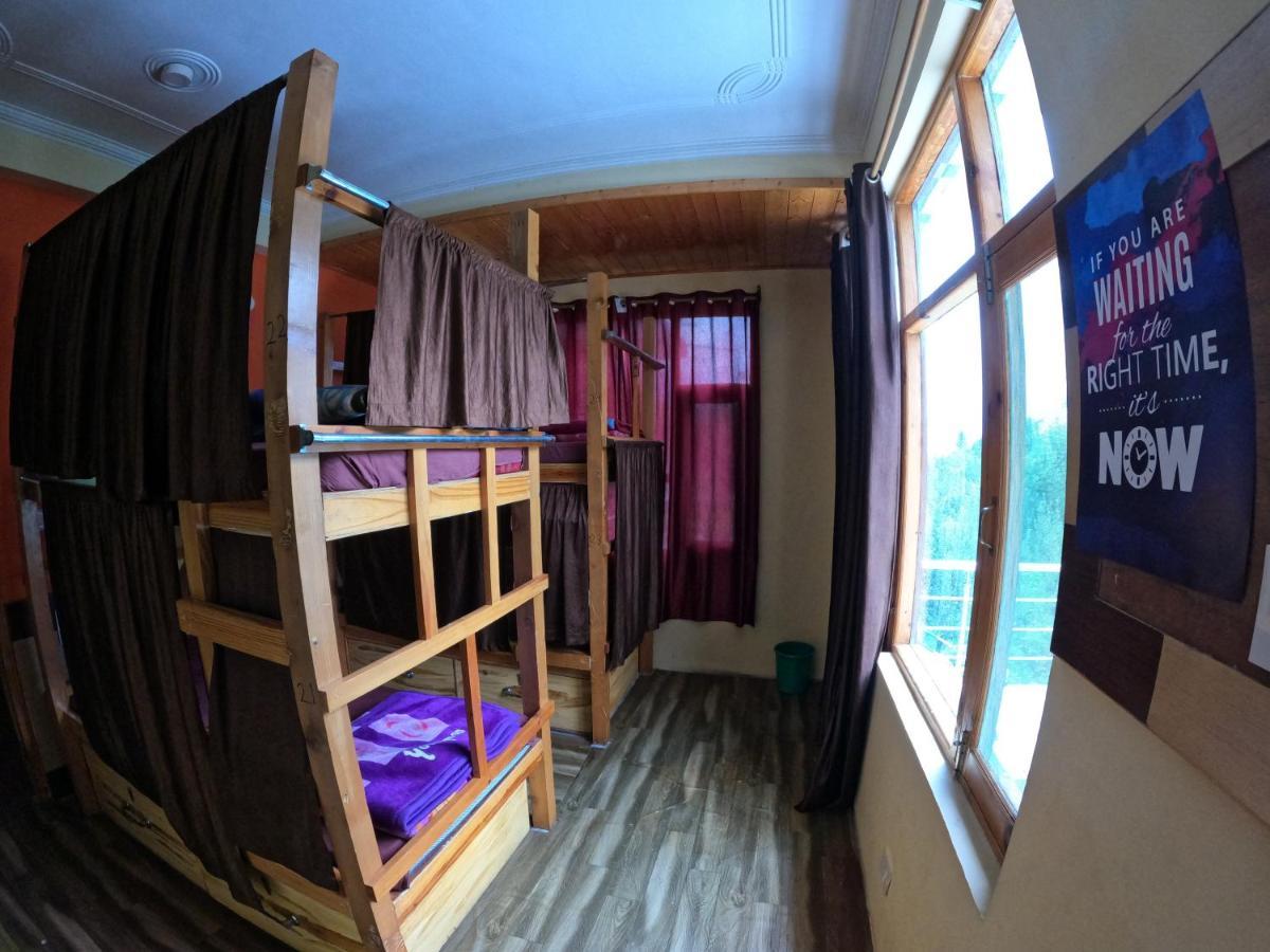 Indian Backpackers Hostel Manāli Exterior foto