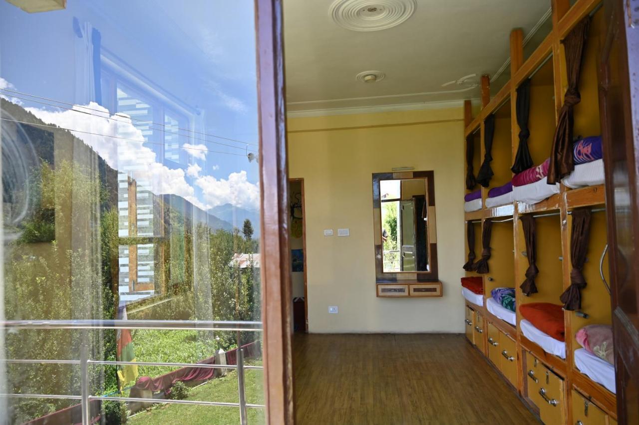 Indian Backpackers Hostel Manāli Exterior foto